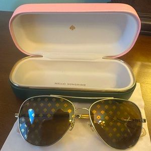 Kate Spade ♠️ Avaline Sunglasses